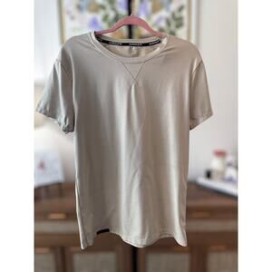 Alphalete Short Sleeve Crewneck Pullover Tee Athleisure Beige Mens Size Medium